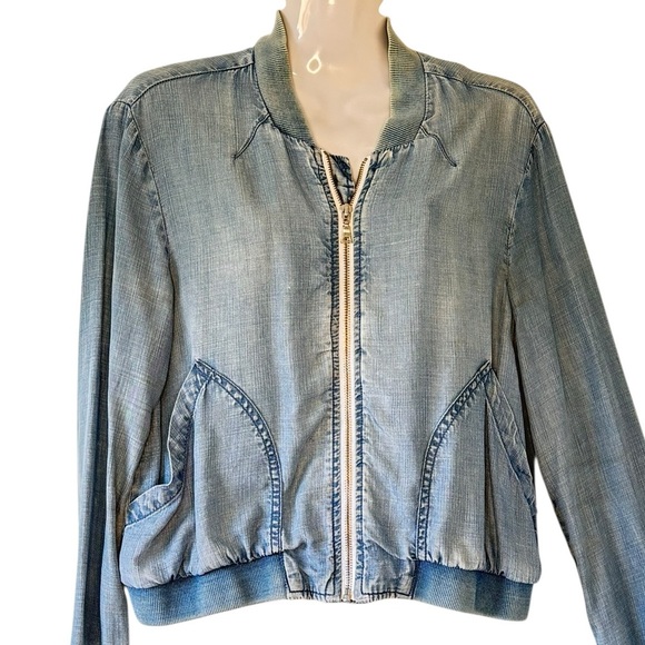Cloth & Stone Chambray Bomber Jacket Tencel Small Full Zipper 2 Pockets Blue - Picture 3 of 10